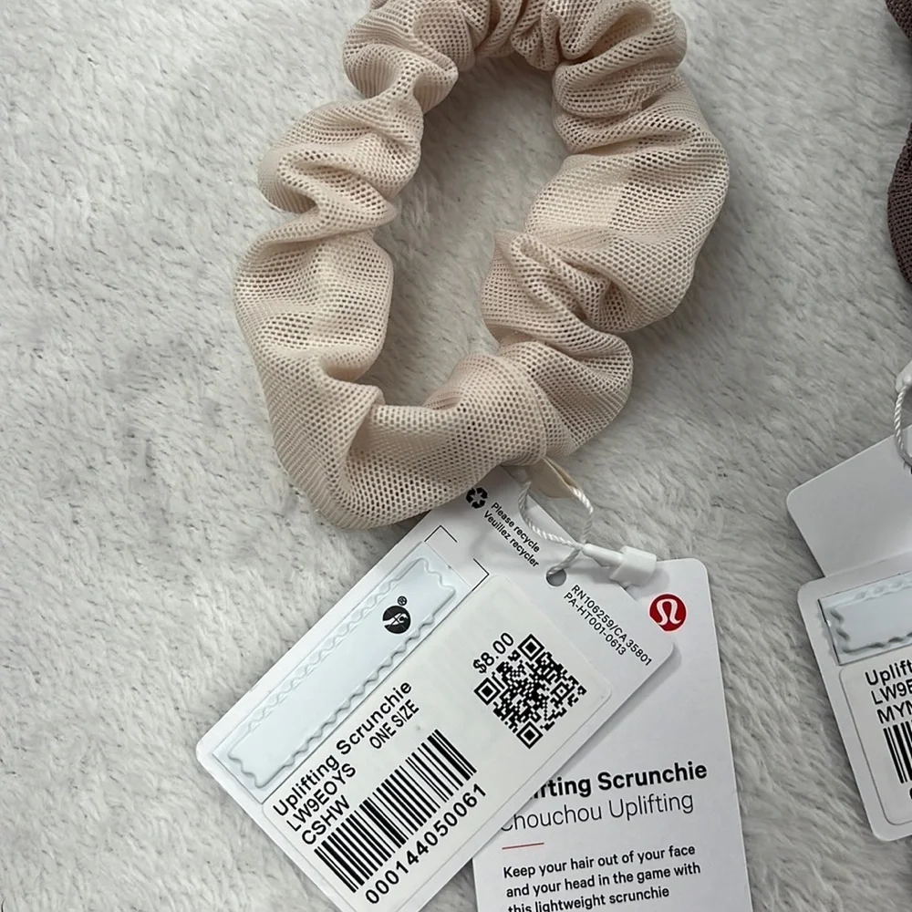 FREE 💝 GIFT‎ with bundle purchase Uplifting Scrunchie (Choose 1 Color)